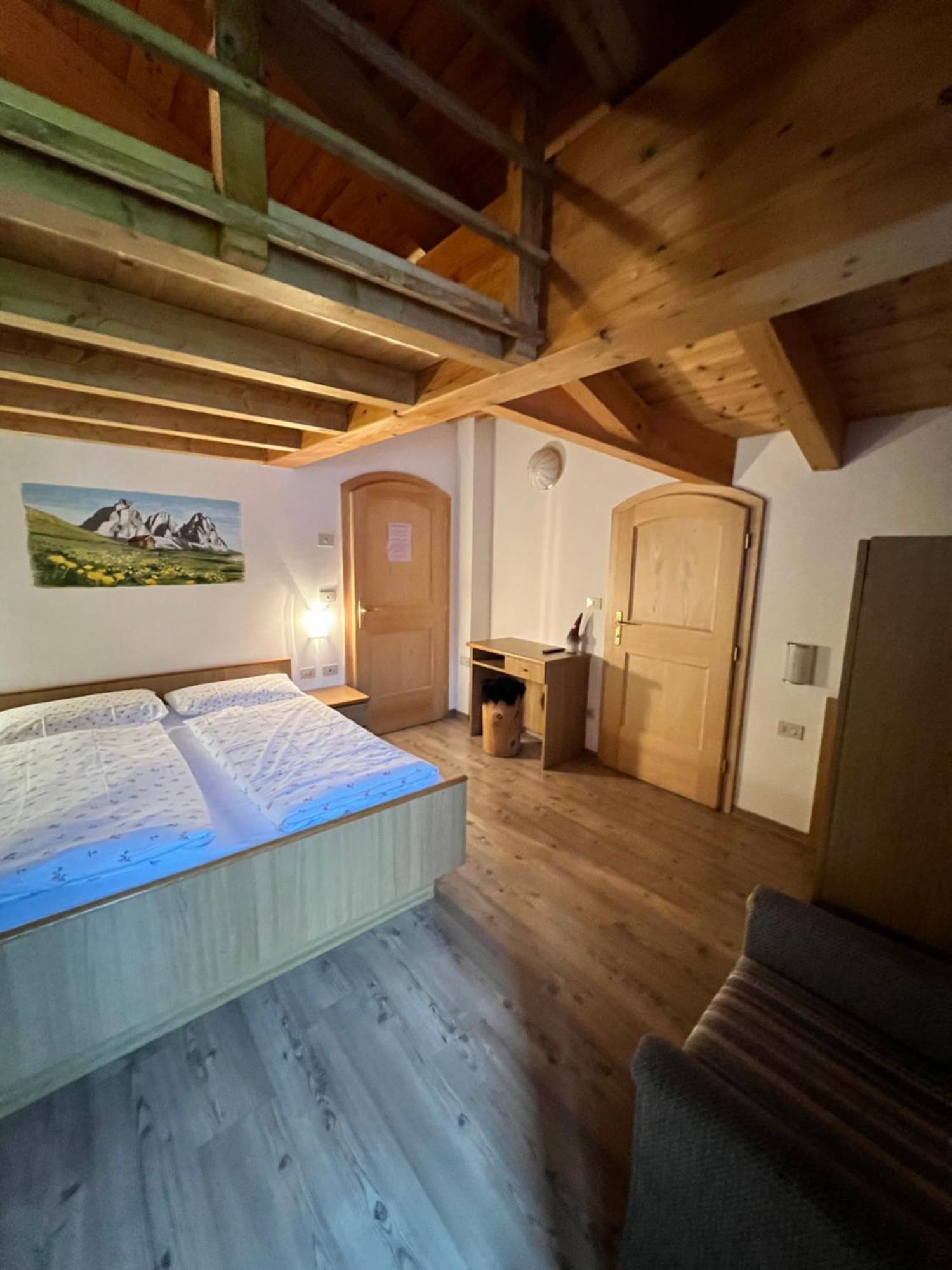 Garni Eden Bed And Breakfast Сорага Экстерьер фото