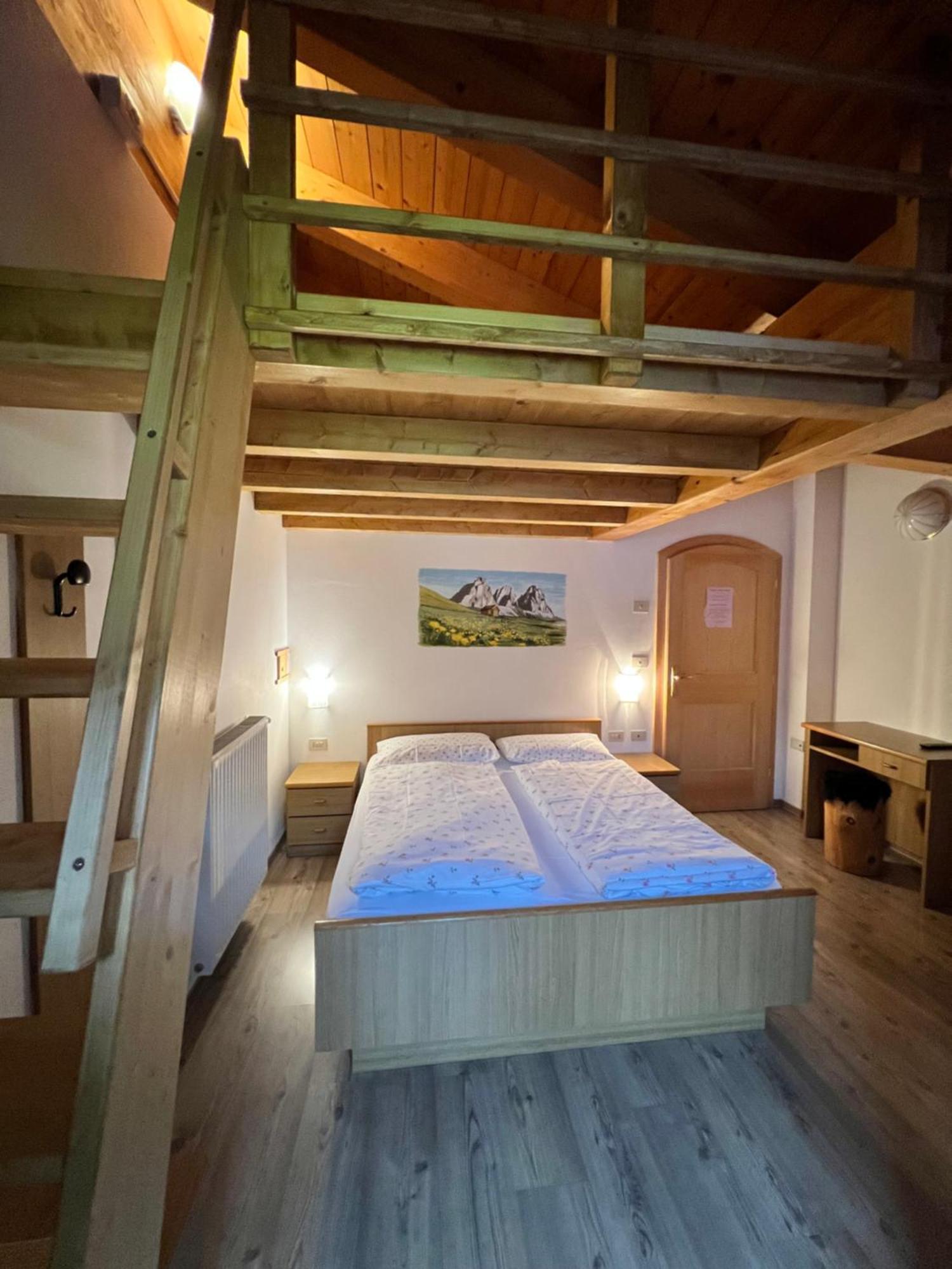 Garni Eden Bed And Breakfast Сорага Экстерьер фото