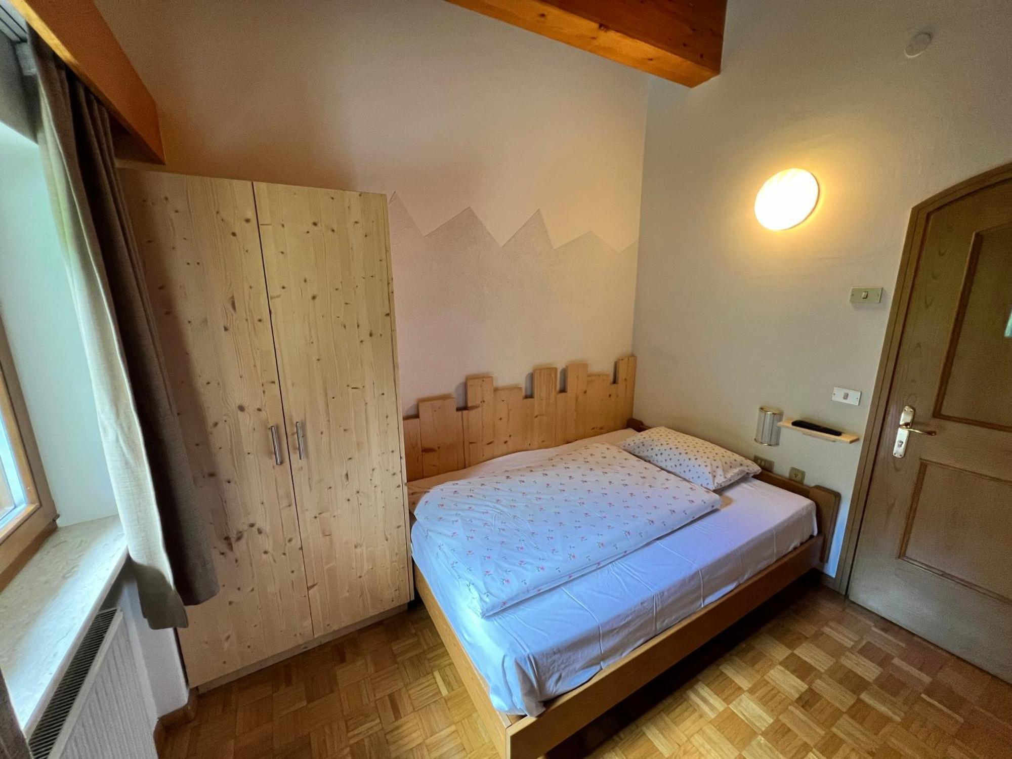 Garni Eden Bed And Breakfast Сорага Экстерьер фото