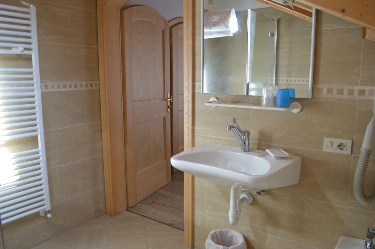 Garni Eden Bed And Breakfast Сорага Экстерьер фото